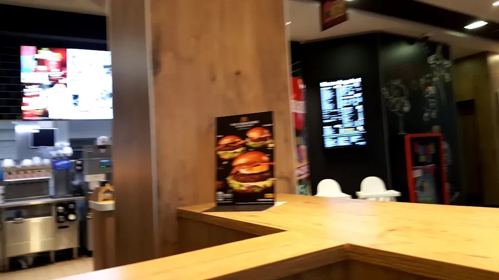 McDonald's_(Leine)_slider_image_2