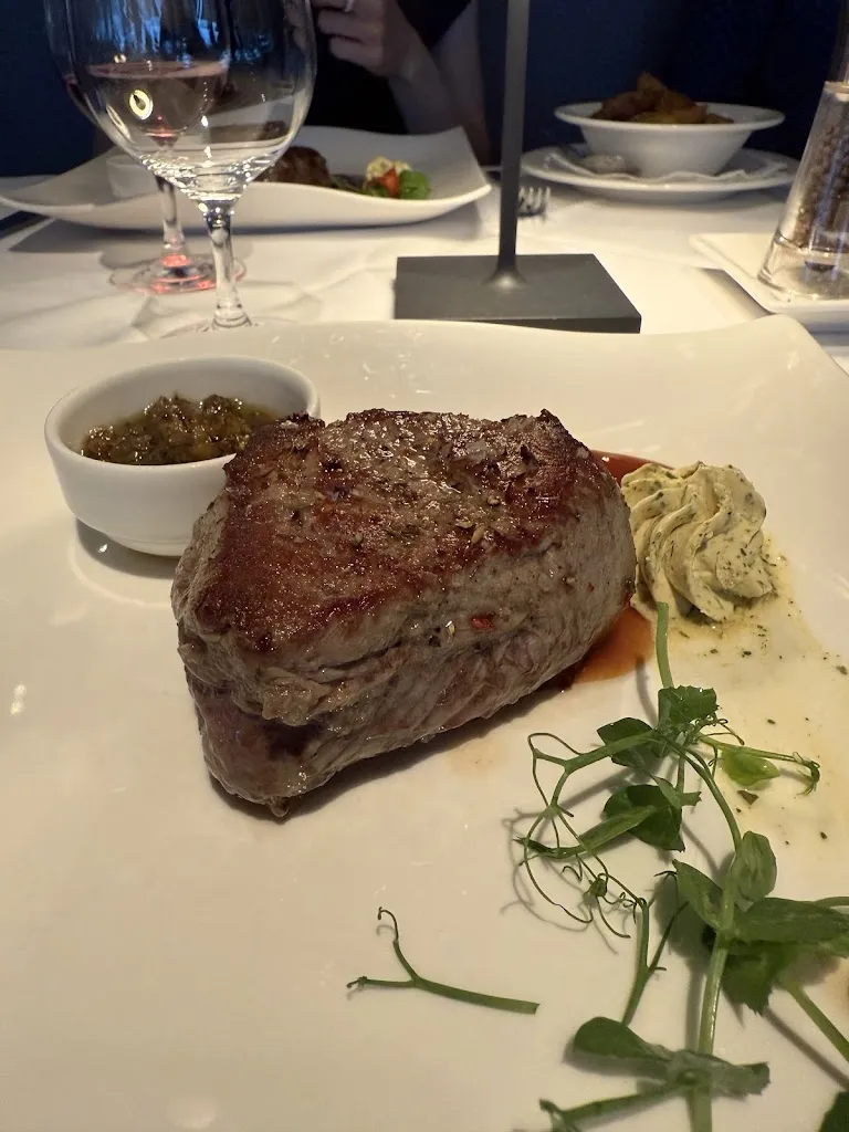 Tamas Bakos AC_IMLAUER Sky - Bar & Restaurant in Salzburg_Austria_review