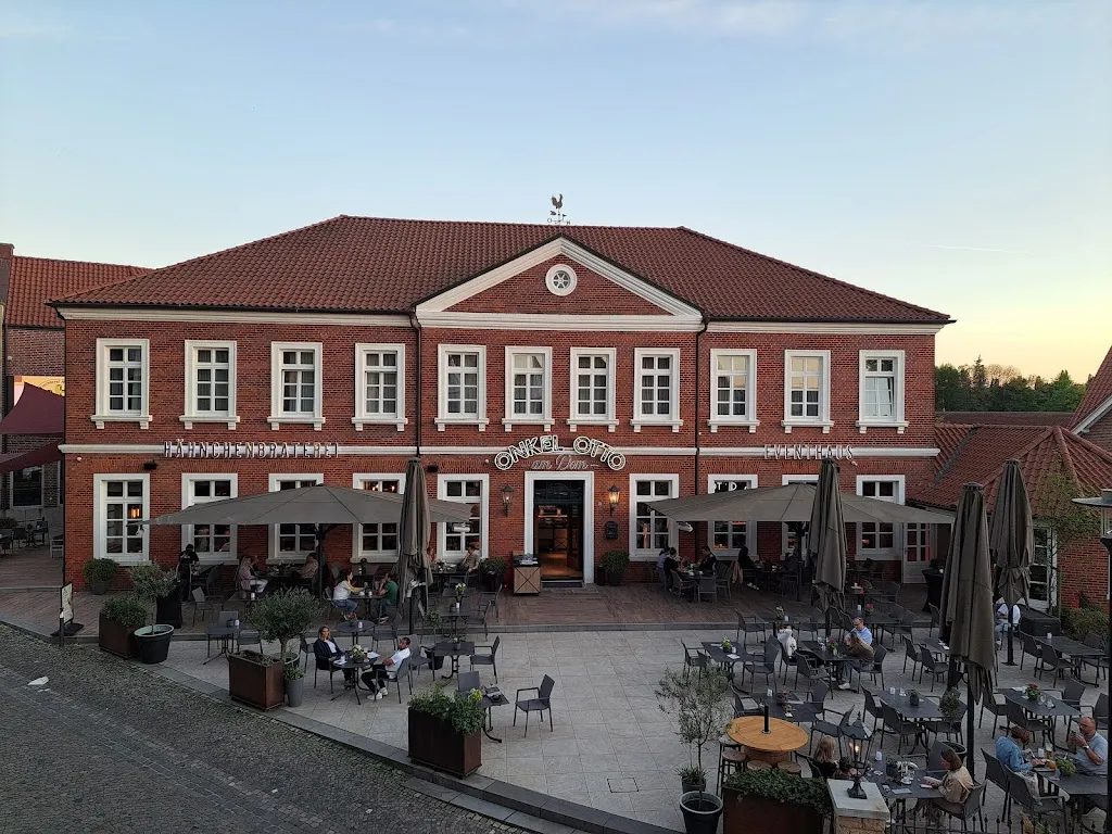 Manfred Heimann P_Onkel Otto am Dom_Ankum_recensione