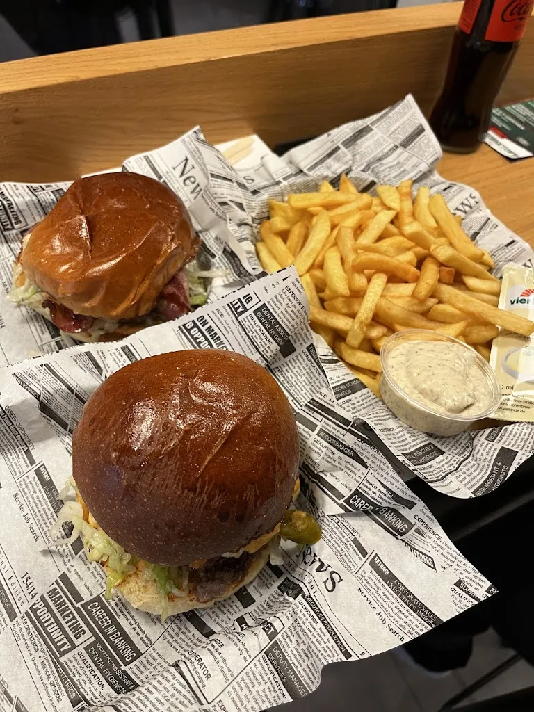 Julia_Georgetown - Burger & Fries_Ankum_recensione