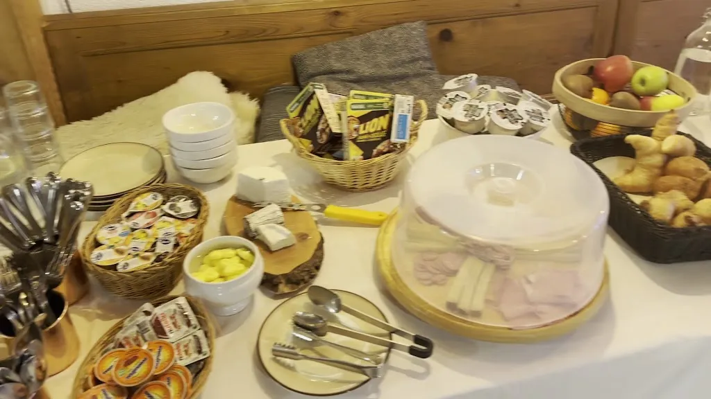 Marek Zimolag_Gruyère Traditions Switzerland_Gruyères_review