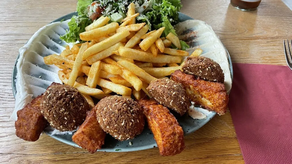 Emma Lehmann_Die Zeder - Restaurant & Take-Away_Titisee-Neustadt_review