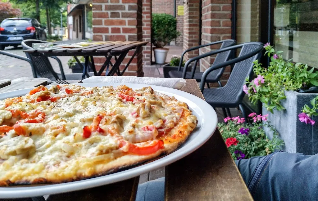 Sevila Pizzeria_Bentheim_slider_image_2