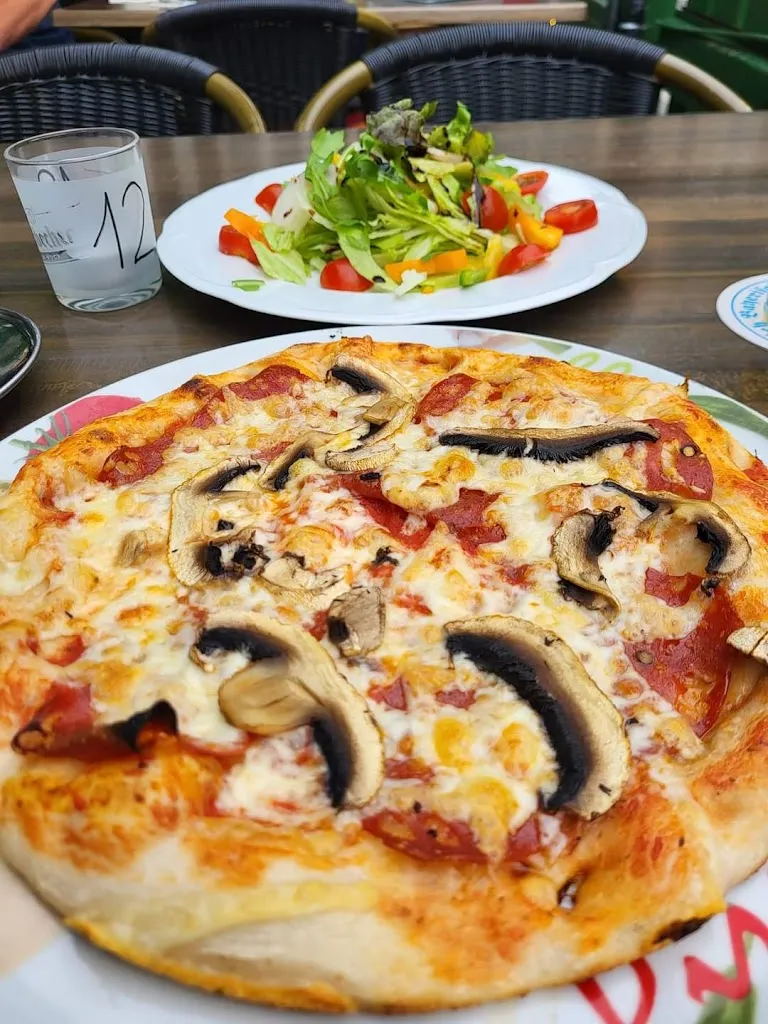 ZUR ECKE NAPOLI SEIT 1866_Gandersheim_slider_image_3