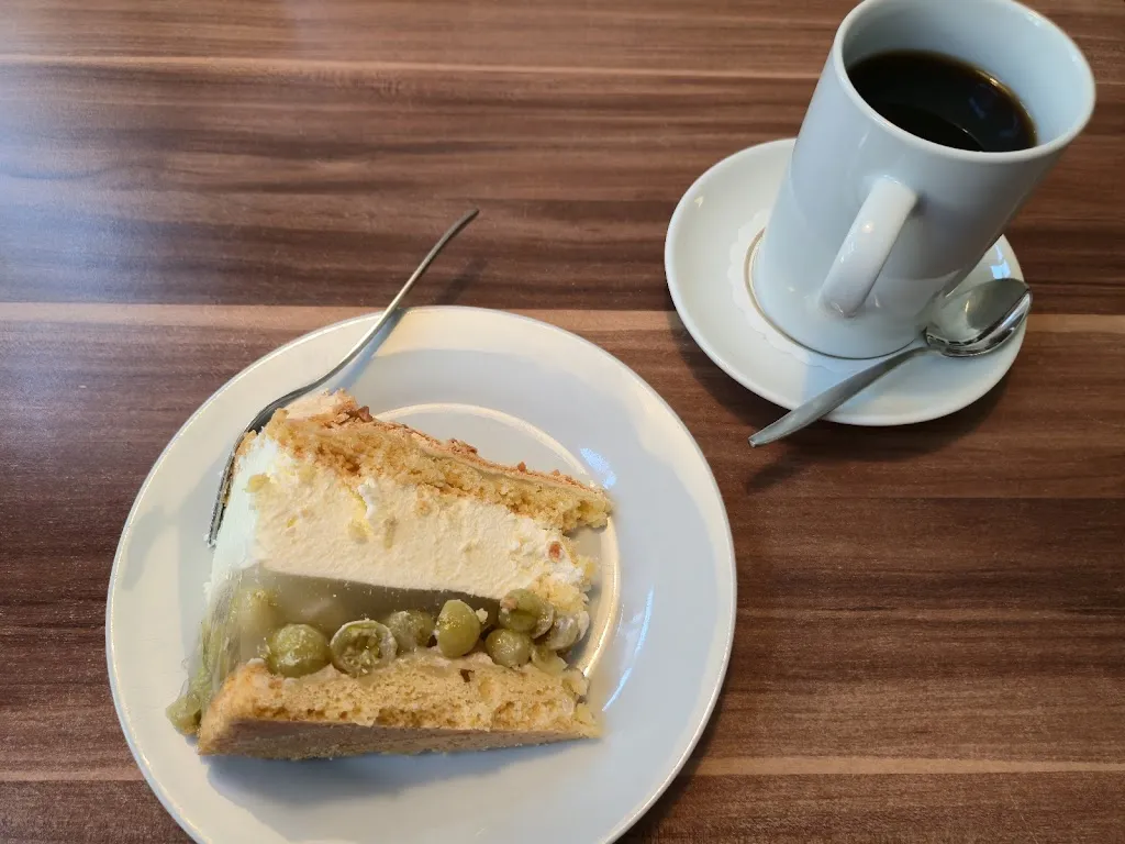 Cafés Cafehaus Inh. Olena und Karl Brinkmann_Gandersheim_slider_image_2