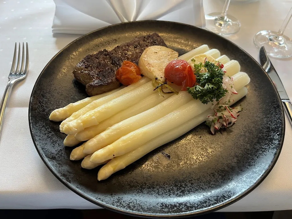 Wilhelm Schwarz_Westerwieder Bauernstuben_Laer_review