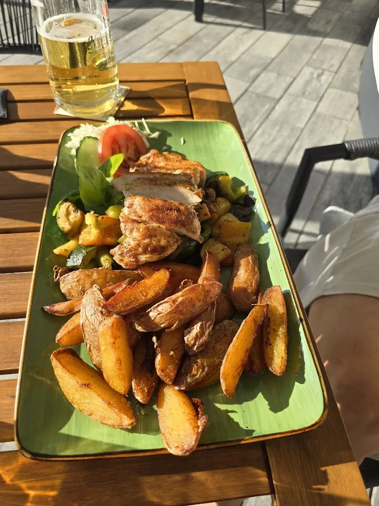 Ingo Drawe_Royal Bar & Restaurant_Deister_recensione