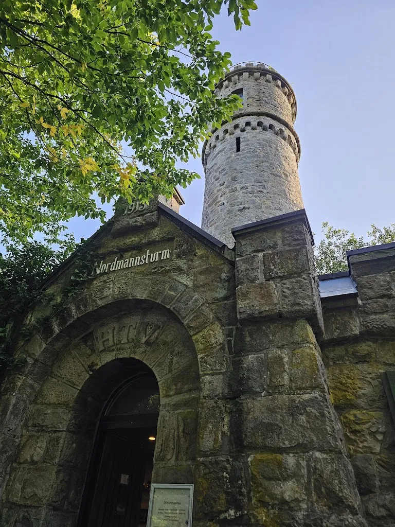 Viktoria R_Waldgaststätte Nordmannsturm_Deister_review