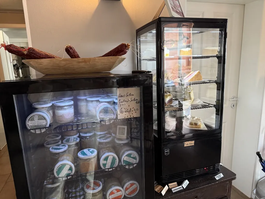 Ba Ka_Hofcafe Volker_Deister_review