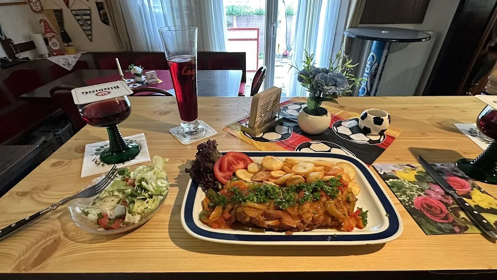 Simone Klotz_Uschis Biereck_Harz_reseña