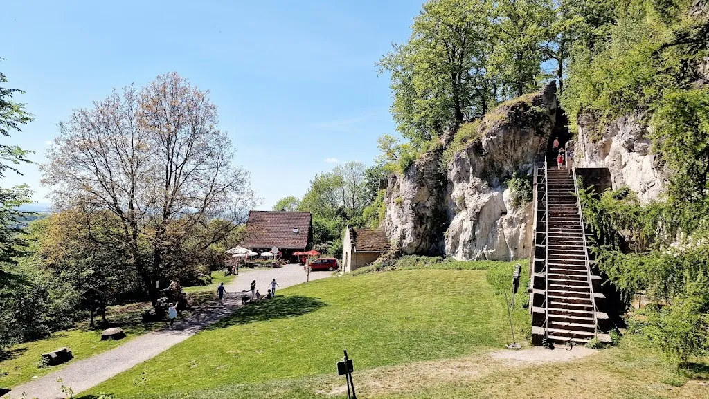Schloßberg-Schutzhütte_Harz_slider_image_2