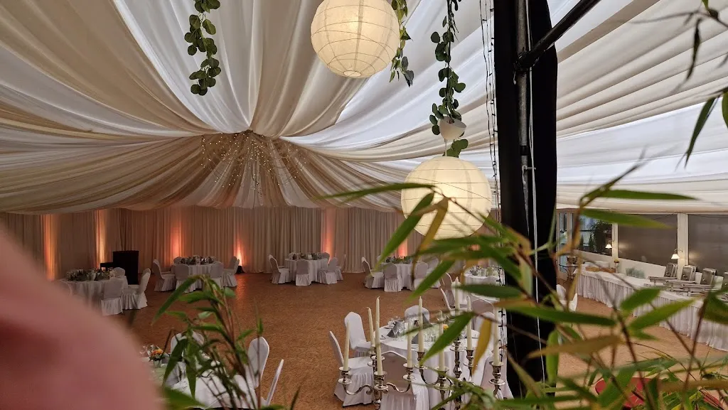 Stephan's Bar & Cocktail-Lounge_Pyrmont_slider_image_1