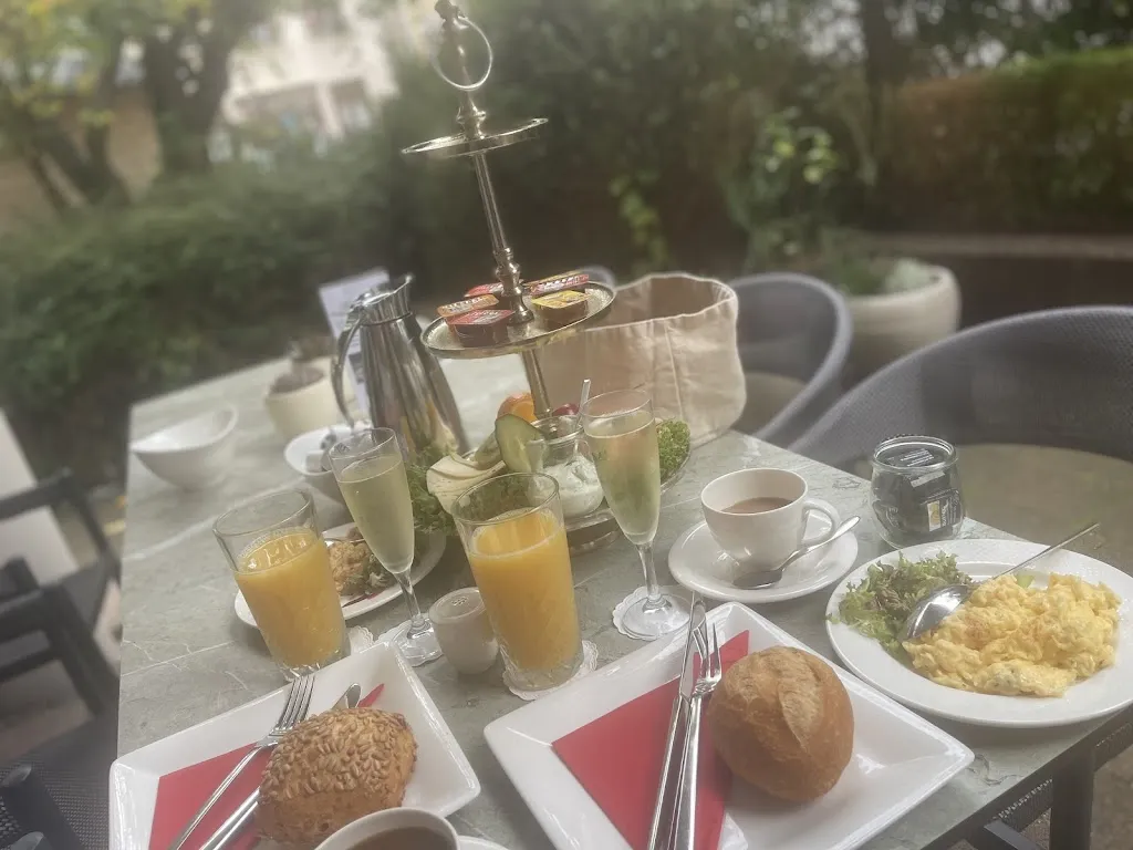 Café/Bistro Clichy_Pyrmont_slider_image_3