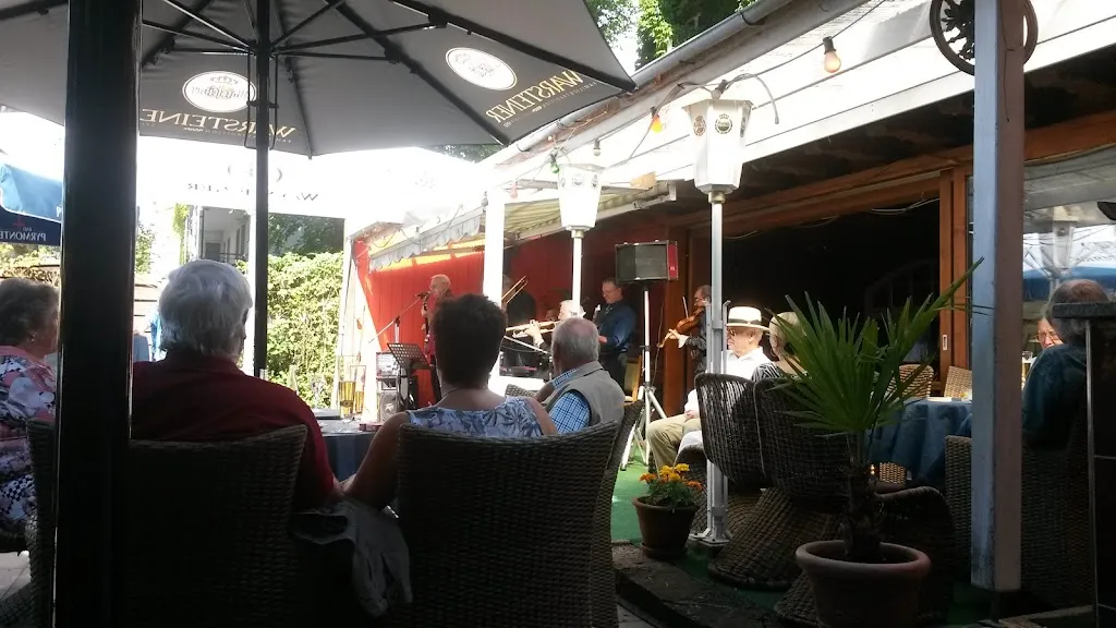 Schloss-Weinstuben restaurant in Pyrmont