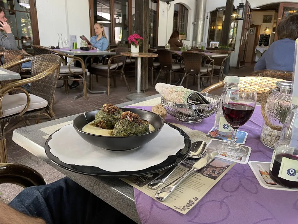 shreeya nema_Restaurant Rheinischer Hof_Waldshut-Tiengen_Bewertung