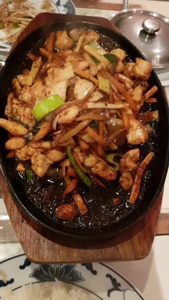 Goldene Pekingente_Nenndorf_slider_image_2