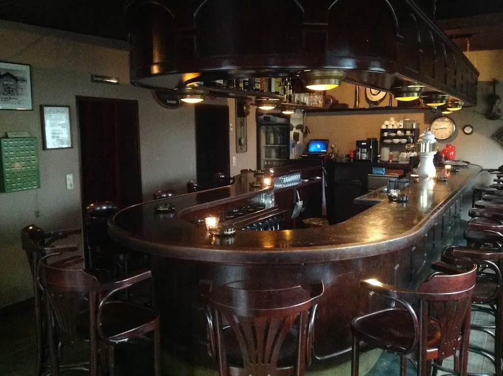 Treffpunkt restaurant in (Leine)