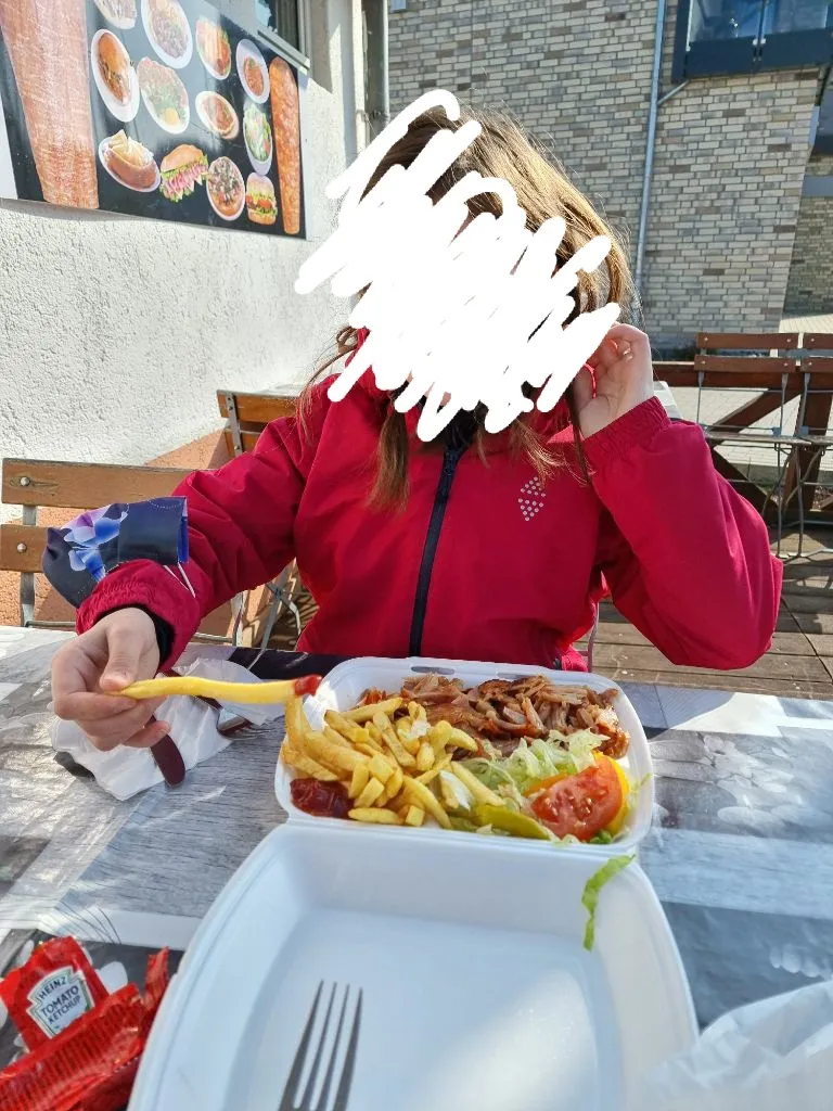 Menü_Bistro Treffpunkt Döner, Pizza & Salate_Salzdetfurth_Bild_6