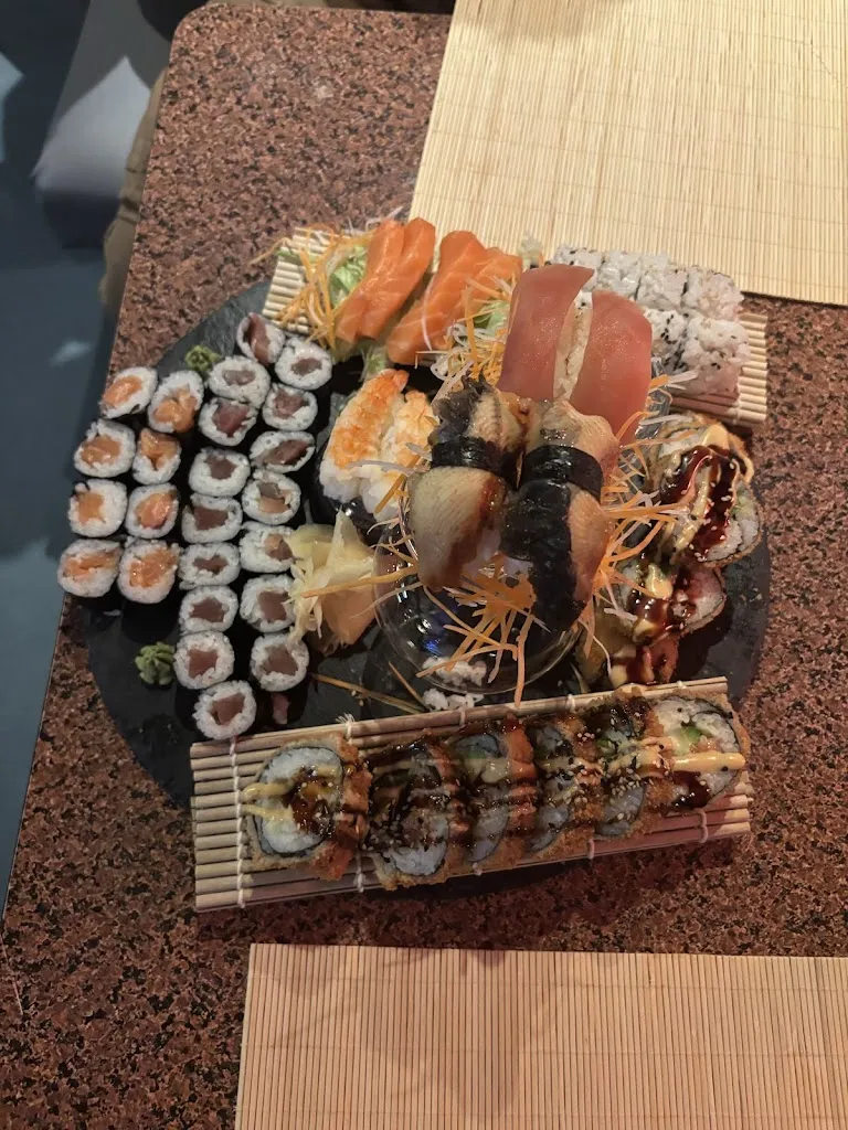 Menu_Mama CC&DE vietnamesisches Restaurant & Sushi_Barßel_image_7