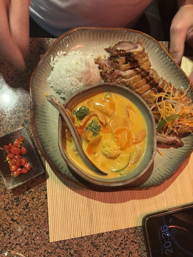 Menu_Mama CC&DE vietnamesisches Restaurant & Sushi_Barßel_image_8