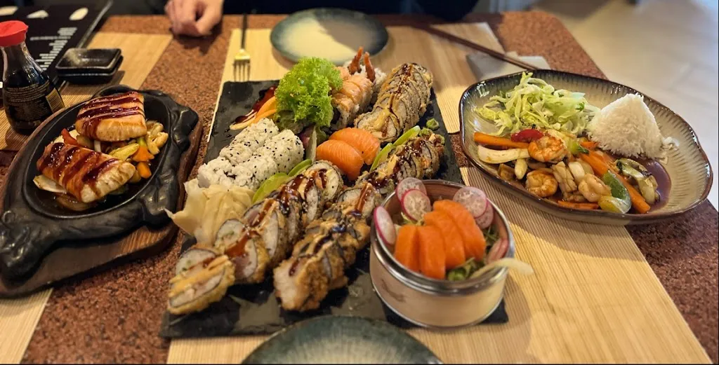 Menu_Mama CC&DE vietnamesisches Restaurant & Sushi_Barßel_image_9