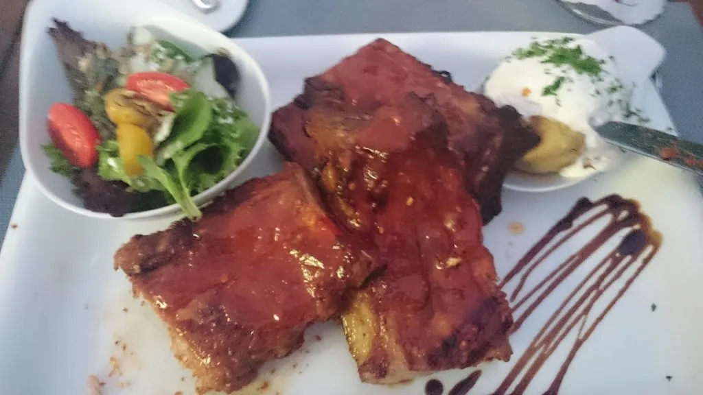 Hübners Restaurant_Bendestorf_slider_image_3