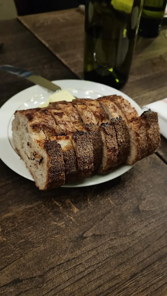 Chi Nhan Phan_Restaurant BasBas Kulma_Finland_review