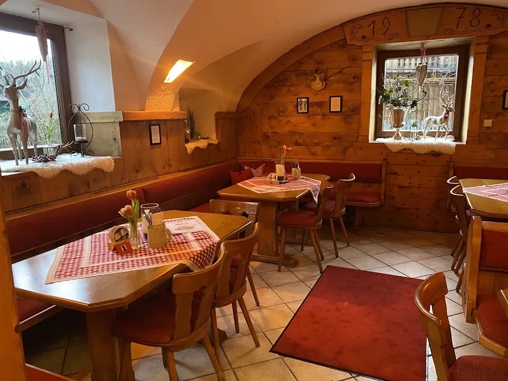 Meindl Alm Wirtshaus & Biergarten restaurant in Bergen