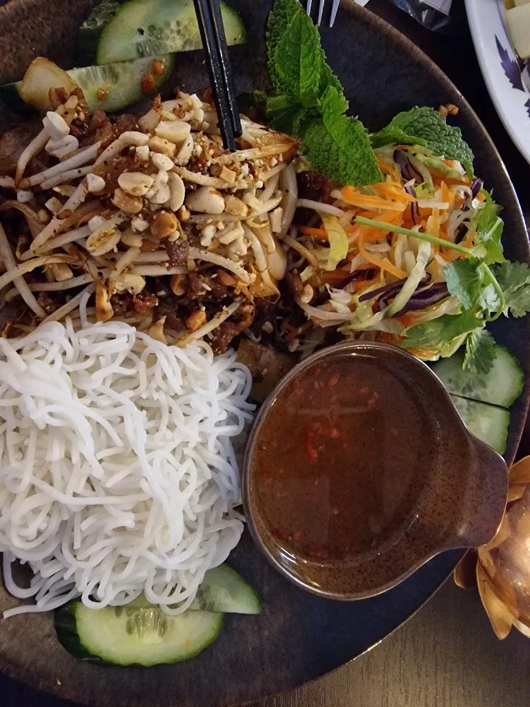 Marta Onyszkiewicz_Hanoi Moi Restaurant_Bassum_review