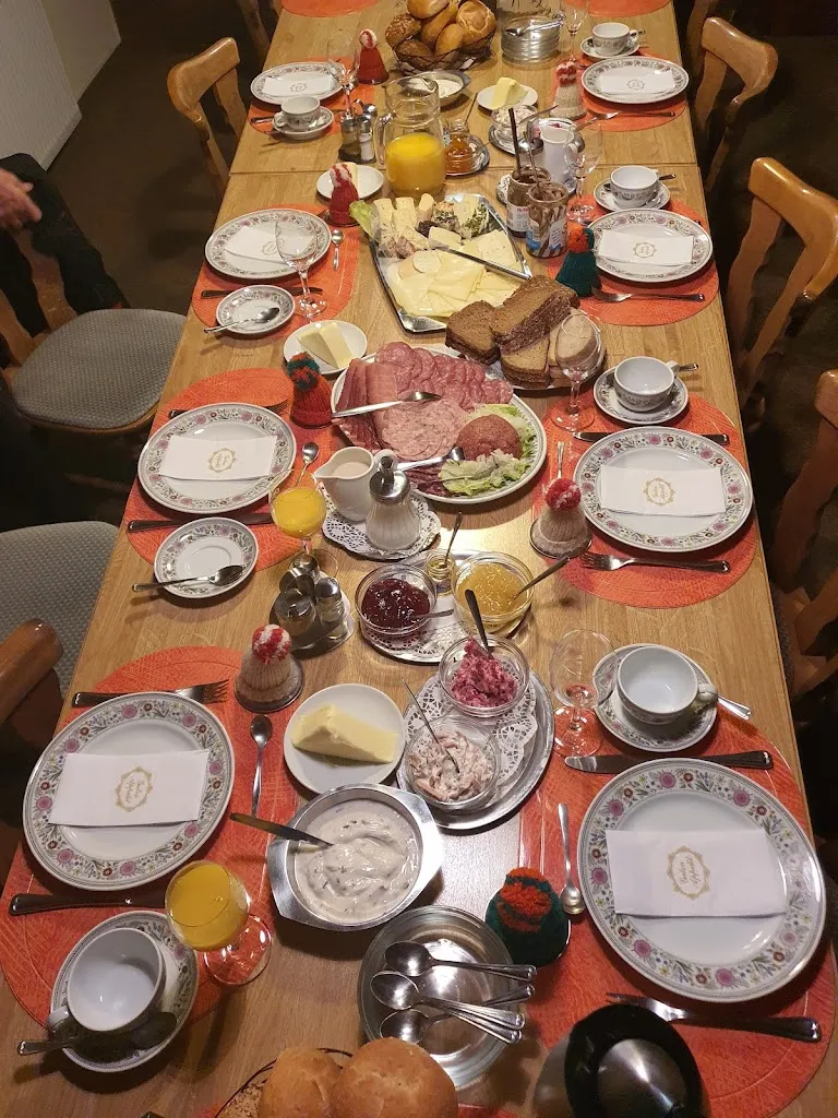 Plates Gasthof - Ferienwohnung - Familienfeiern - Hochzeiten - Kegelbahn_Beverstedt_slider_image_2