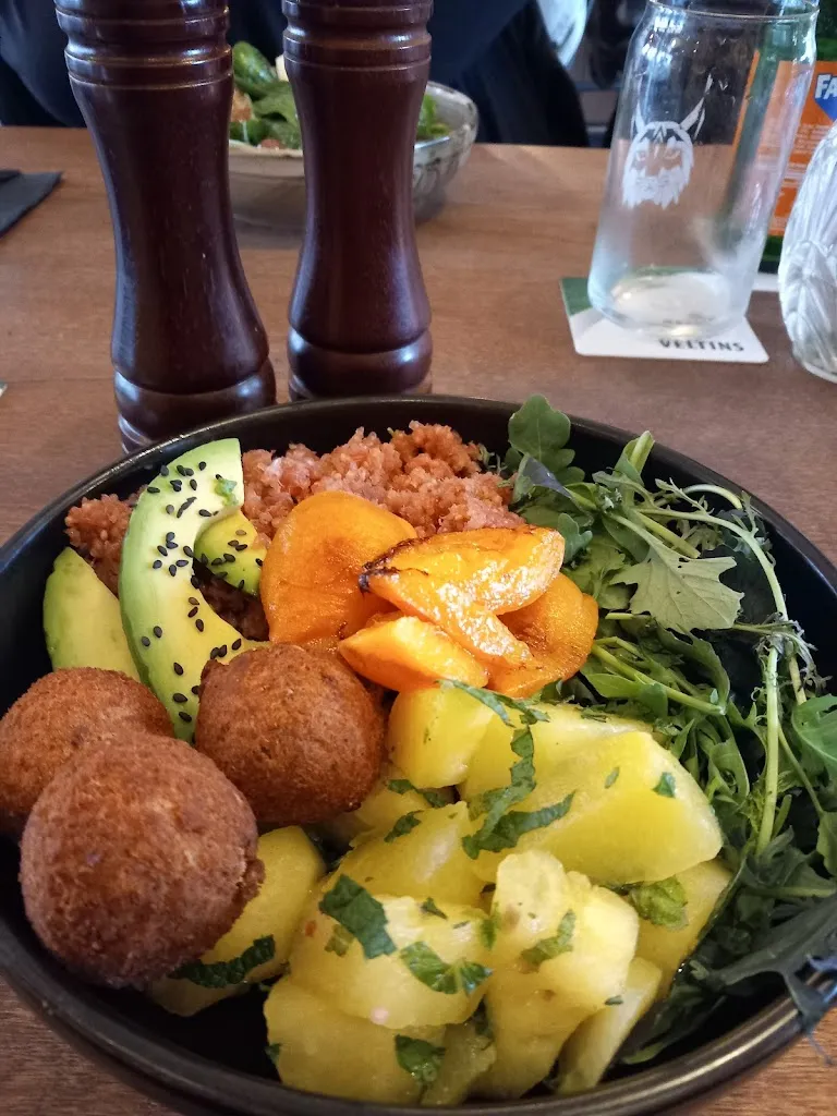 Jan-Hendrik Schomburg_Luxis Meat.Bar_Nienburg/Weser_recensione