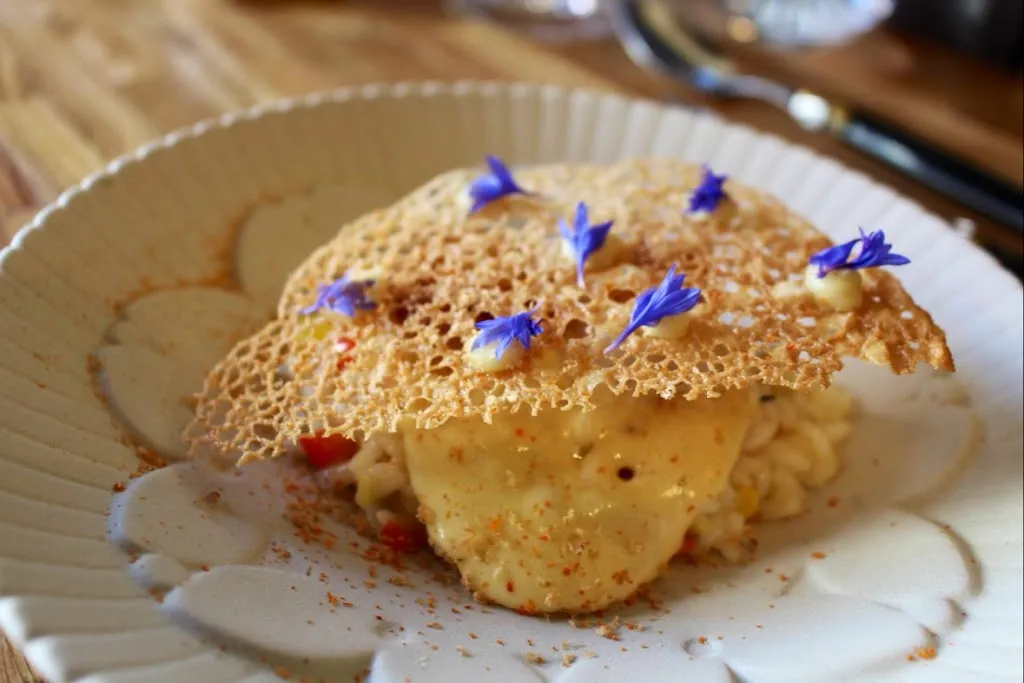 MOON_Norway_slider_image_3