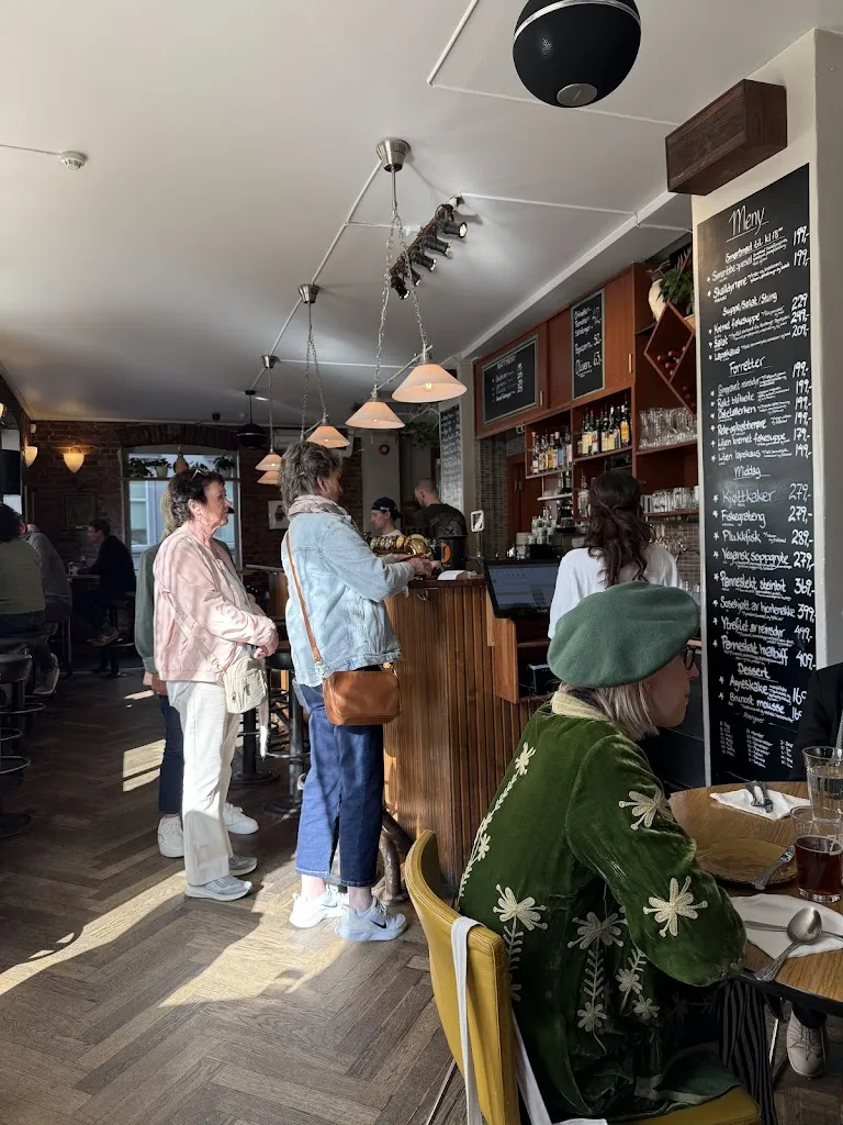 Foodie Traveler_Pingvinen_Norway_review