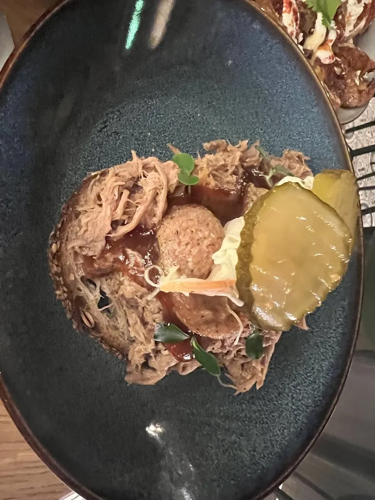 Hannah Lawrance_Pinocchio Mat og Vinbar_Norway_review