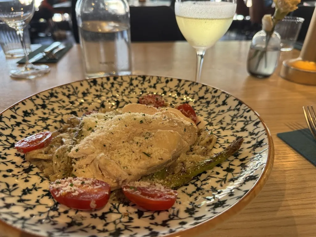 Megan Megan_Bjerck Restaurant & Bar Bergen_Norway_review