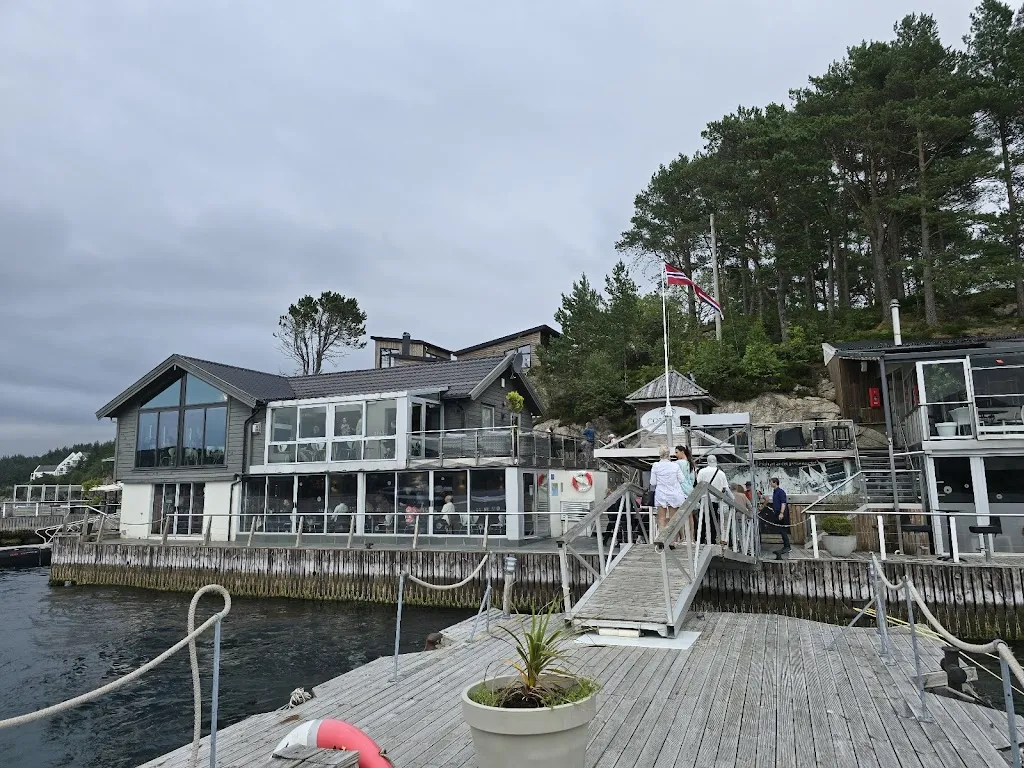 Jens H. Schroeder_Cornelius Sjømatrestaurant_Norway_recensione