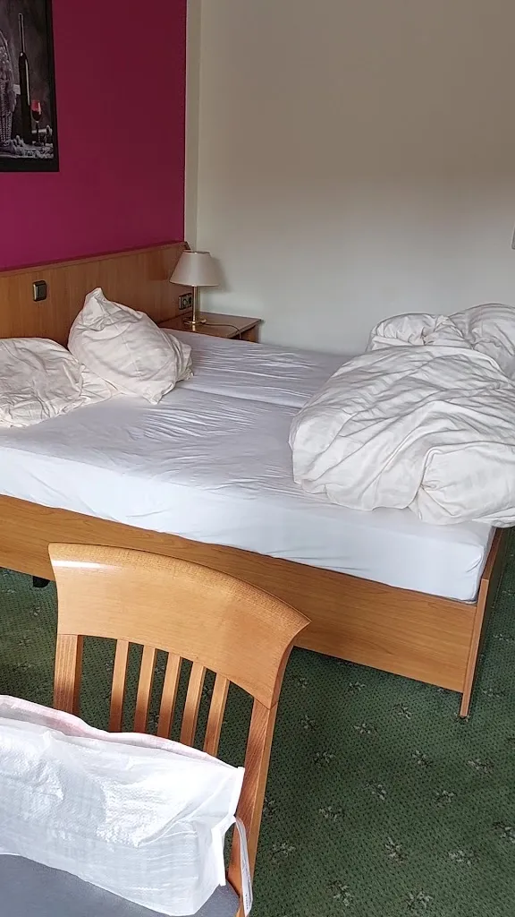 Anita Rowley_AKZENT Hotel Zur Grünen Eiche_Bispingen_recensione