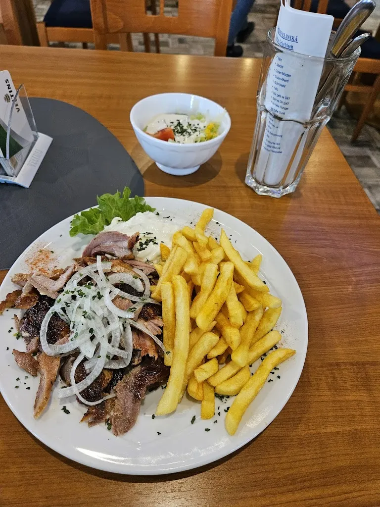 Menu_Greek House Grill_Blomberg_image_7