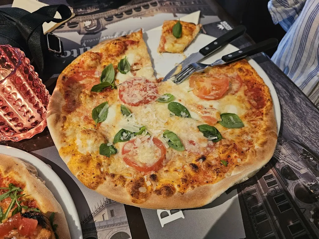 Menu_Pizzeria Ristorante La Piazza_Netherlands_image_6