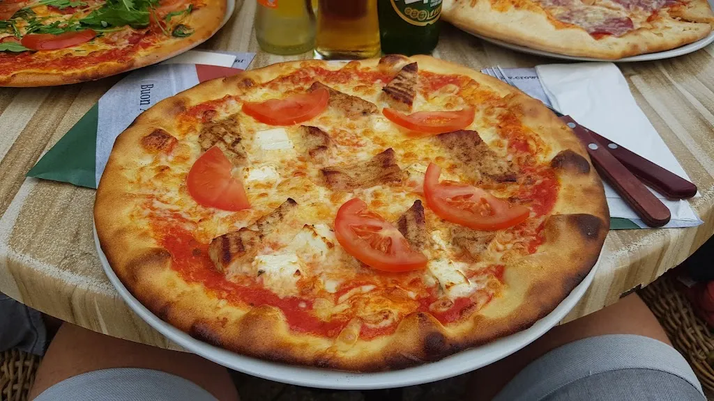 Menu_Pizzeria En Grill La Bella_Netherlands_image_1