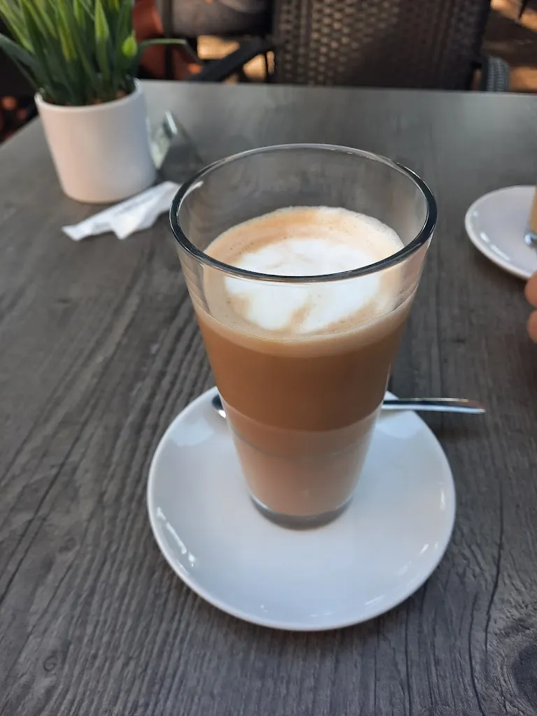 Menu_Pizzeria En Grill La Bella_Netherlands_image_7