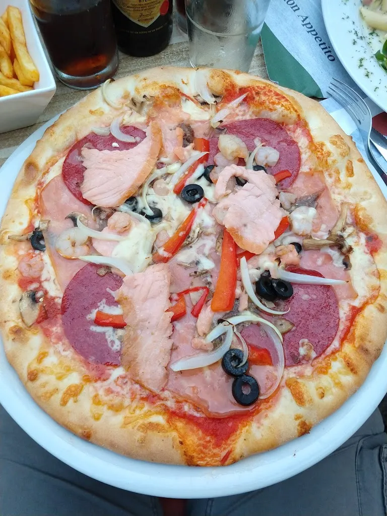 Menu_Pizzeria En Grill La Bella_Netherlands_image_8