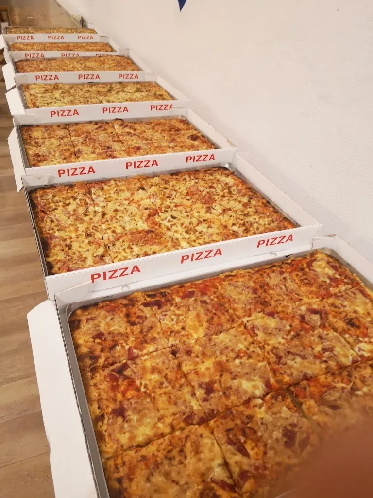 Fattoria Pizza restaurant_Bohmte_slider_image_1