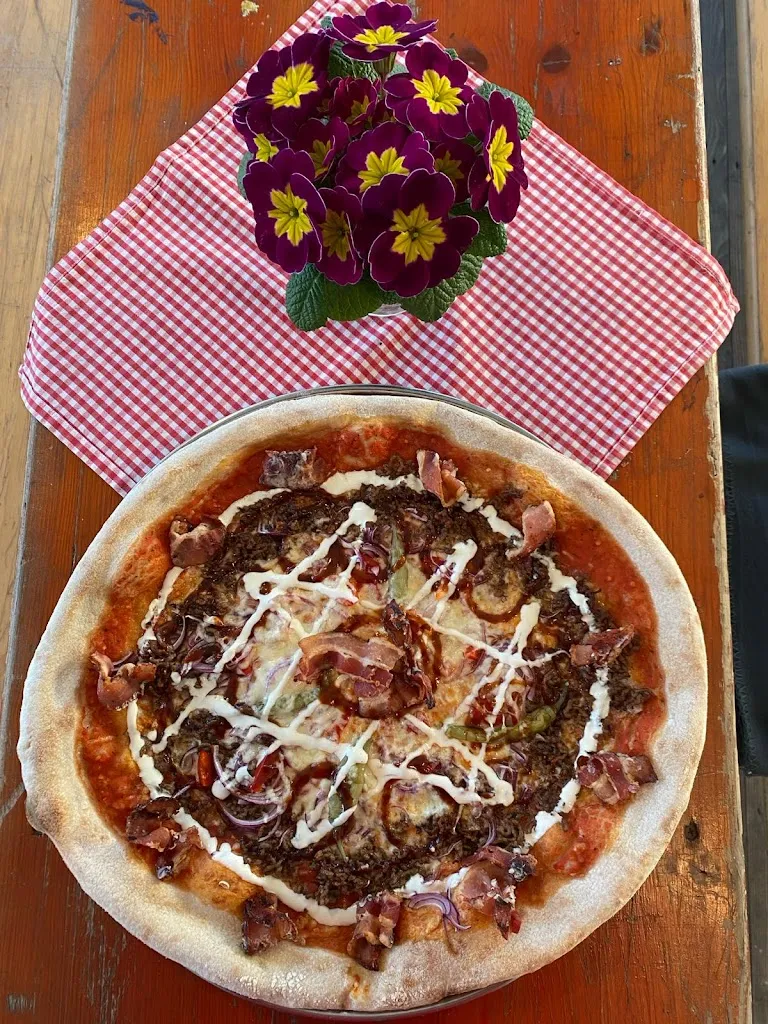 Menu_Pizza-Nomaden_Brackel_image_2