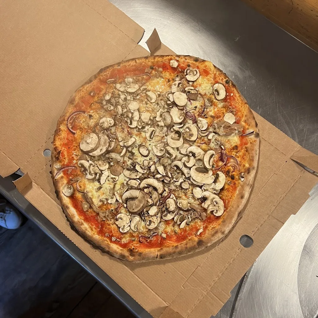 Menu_Pizza-Nomaden_Brackel_image_8