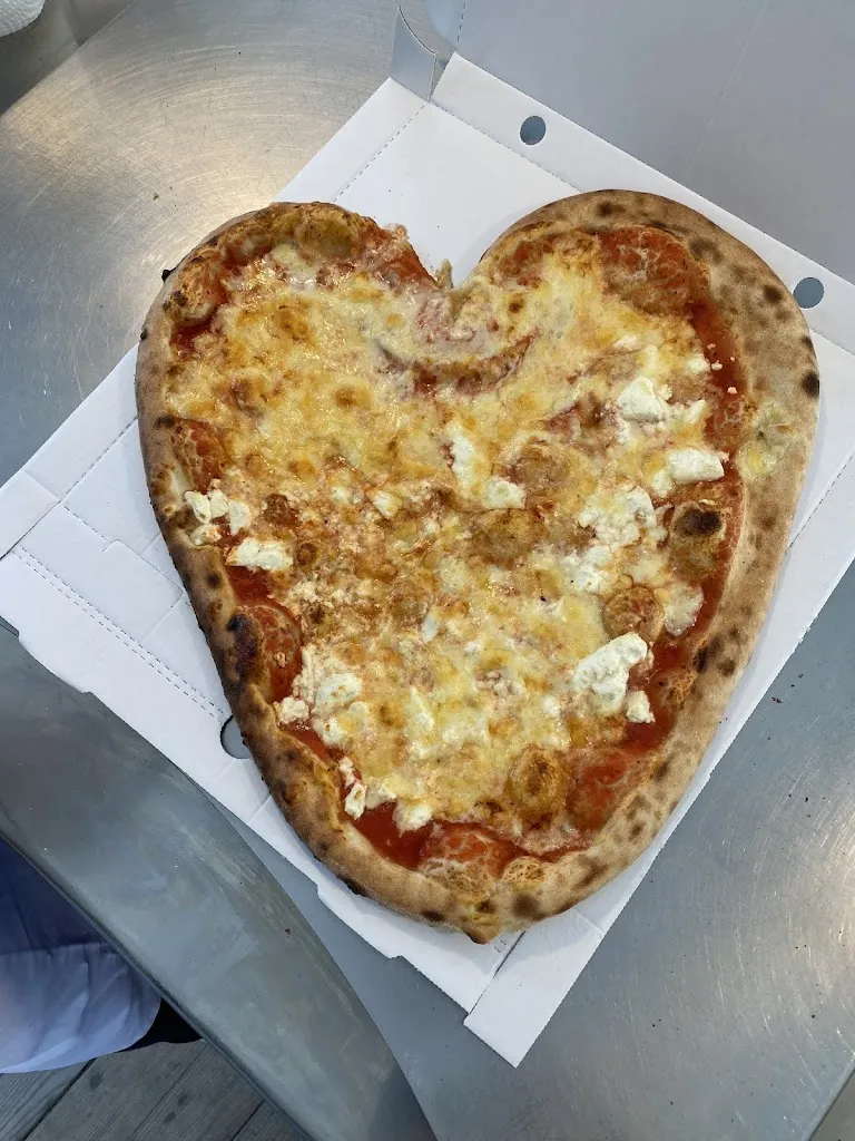 Pizza-Nomaden_Brackel_slider_image_3