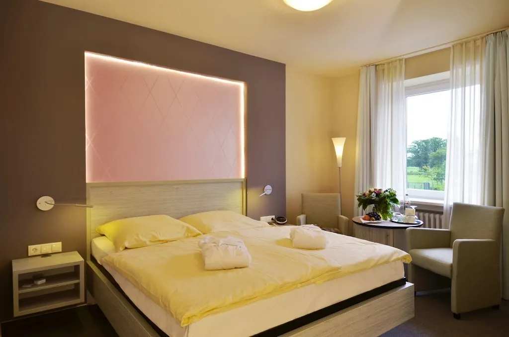 AKZENT Hotel Restaurant Haus Surendorff - Birgit Surendorff e.K._Bramsche_slider_image_2