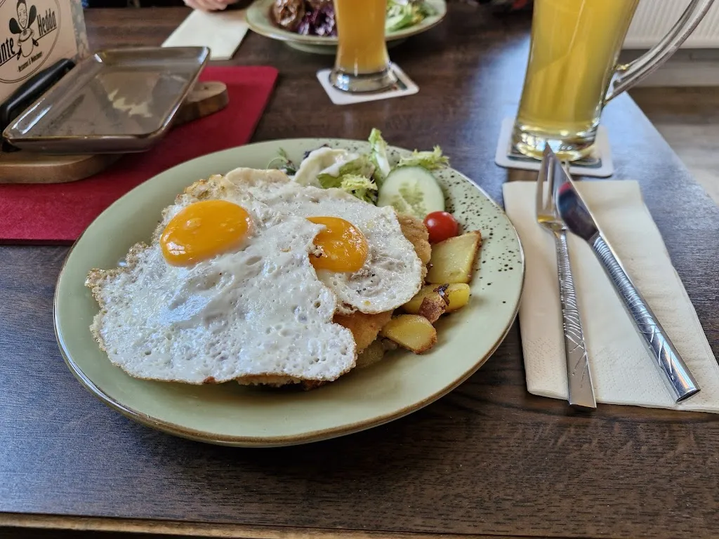 Tante Hedda Restaurant & Wohnzimmer_Bruchhausen-Vilsen_slider_image_3