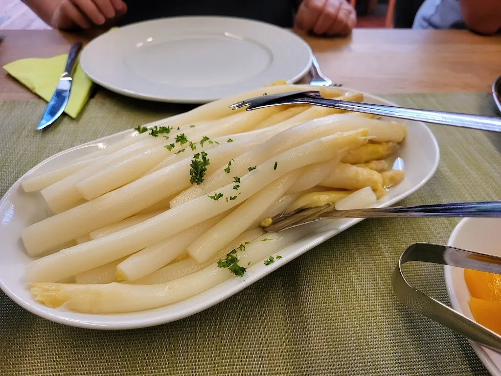 Hoflokal Spargelhof Mysegades_Bruchhausen-Vilsen_slider_image_1