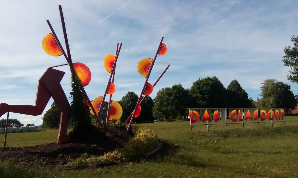 Joseph Kanamkudam_Weinfurtner - DAS GLASDORF in Arnbruck im Bayerischen Wald_Arnbruck_recensione